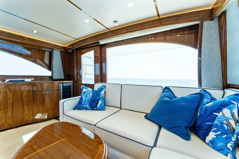 Slide: The Image of 2021 Viking 54 Convertible HAMMERHEADS Salon - 5755674