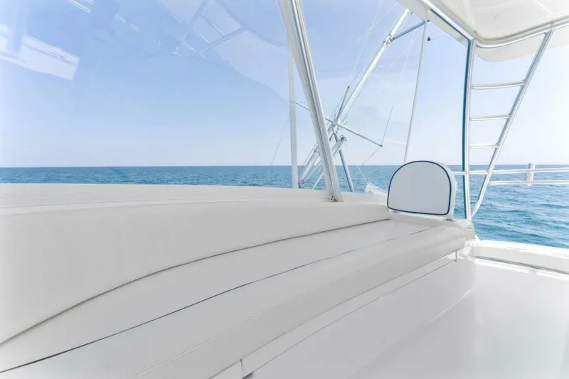 Slide: The Image of 2021 Viking 54 Convertible HAMMERHEADS Flybridge - 5755684