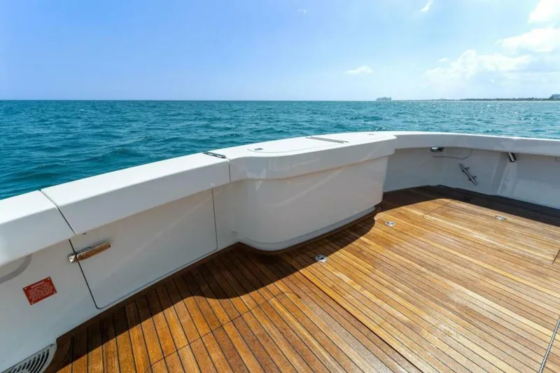 Slide: The Image of 2021 Viking 54 Convertible HAMMERHEADS Cockpit - 5755713