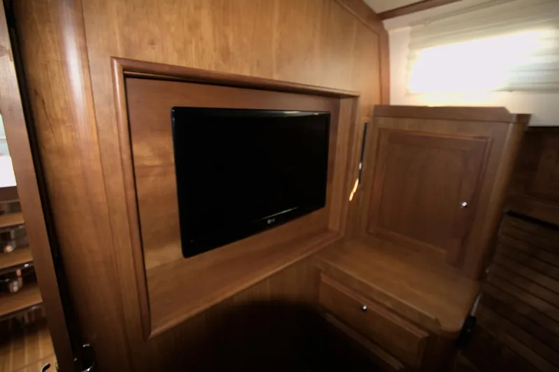 Slide: The Image of Sabreline 38 Express 2013 - 5756403