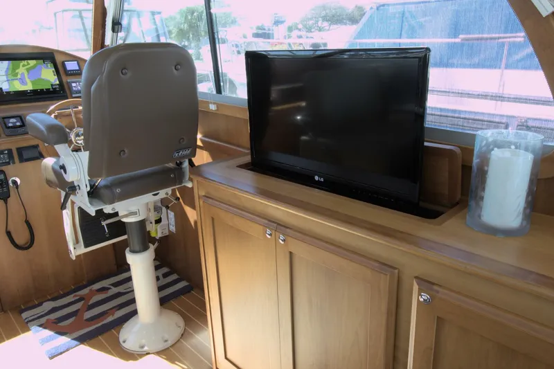 Slide: The Image of Sabreline 38 Express 2013 - 5756463