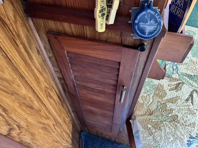 Slide: The Image of Viking 35 Convertible 1979 - 5756632