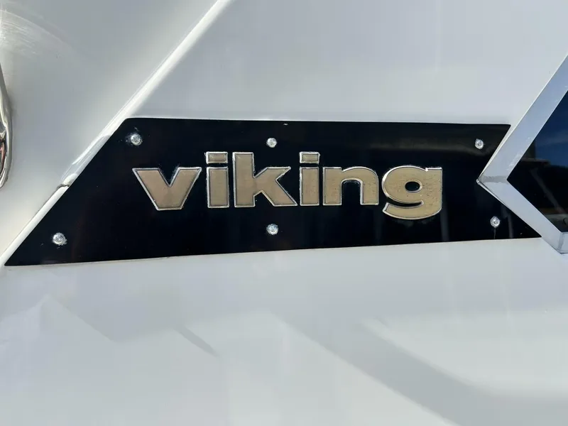 Slide: The Image of Viking 35 Convertible 1979 - 5756615