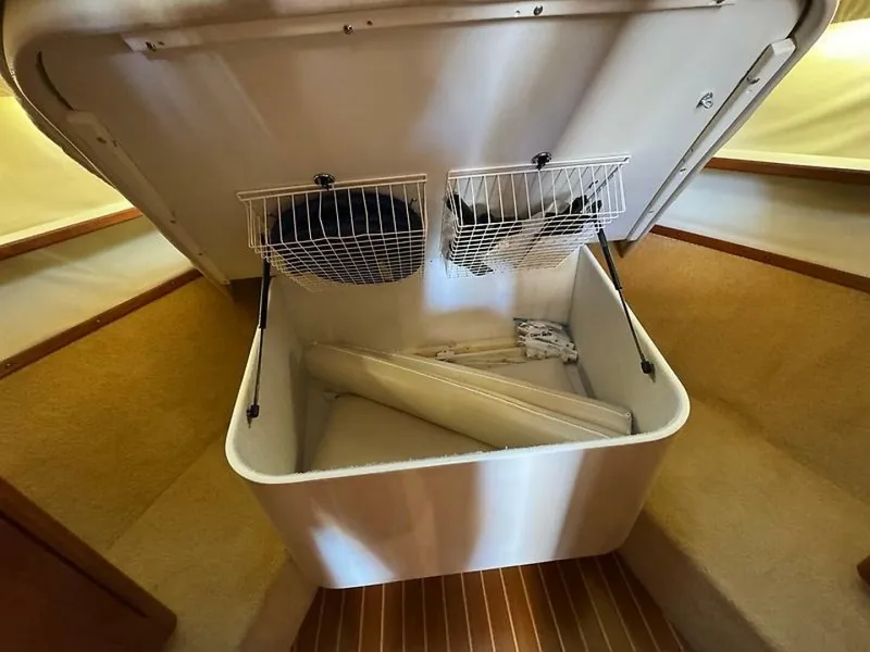 Slide: The Image of 0005439438 - 5756358