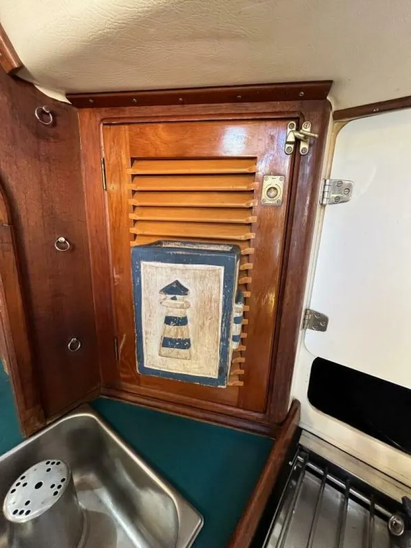 Slide: The Image of Med Marine Montevideo 1993 - 5759168