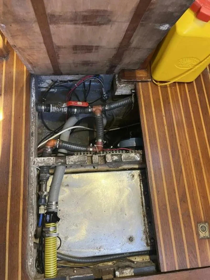 Slide: The Image of Med Marine Montevideo 1993 - 5759364