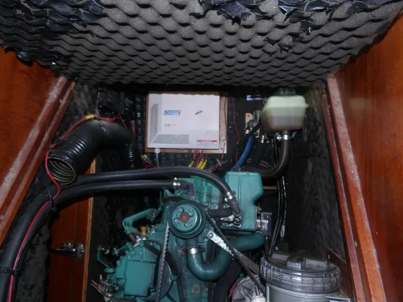 Slide: The Image of Beneteau 423 2004 - 5760208