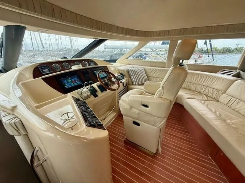 Slide: The Image of Sea Ray 540 Cockpit Motor Yacht 2001 - 5758846