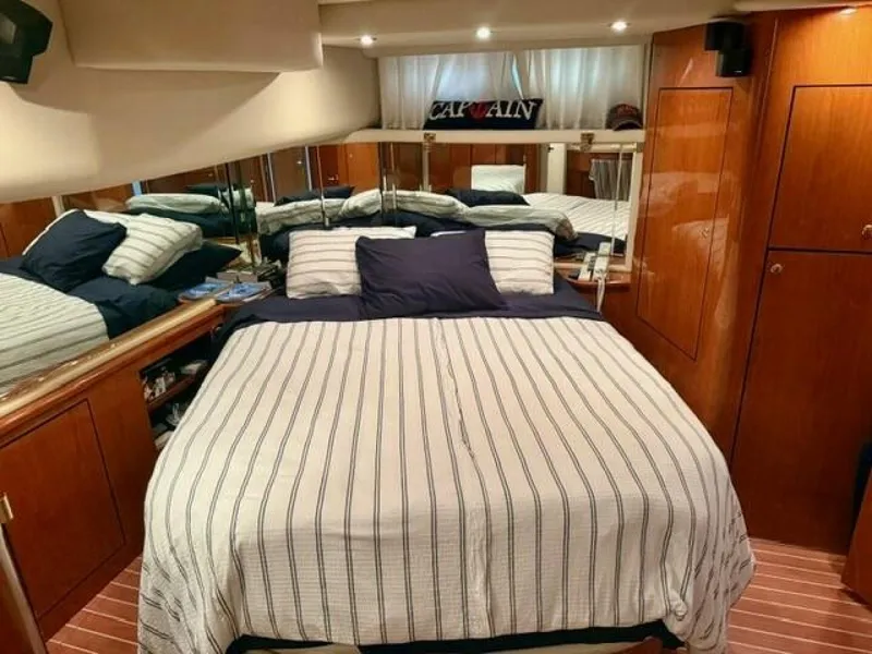 Slide: The Image of Sea Ray 540 Cockpit Motor Yacht 2001 - 5758849