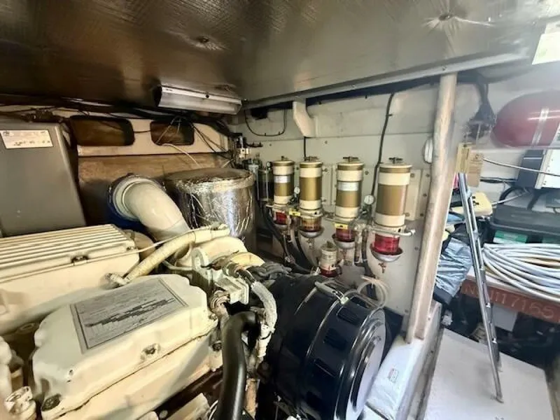 Slide: The Image of Sea Ray 540 Cockpit Motor Yacht 2001 - 5758870