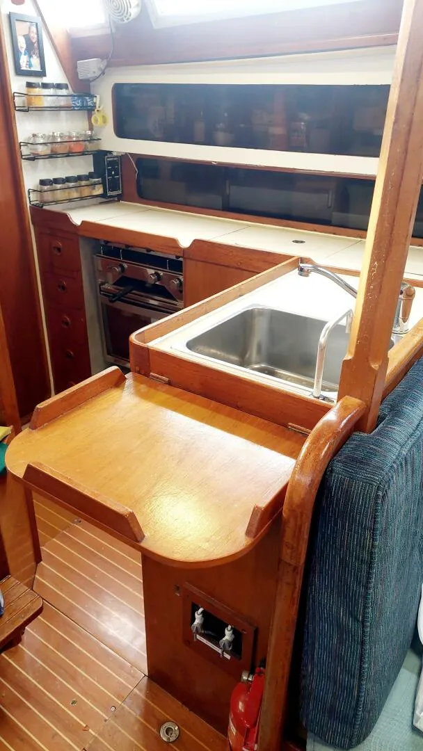 Slide: The Image of Sigma 41 1984 - 5760253