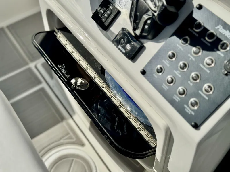 Slide: The Image of Parker 26 2025 - 5757587