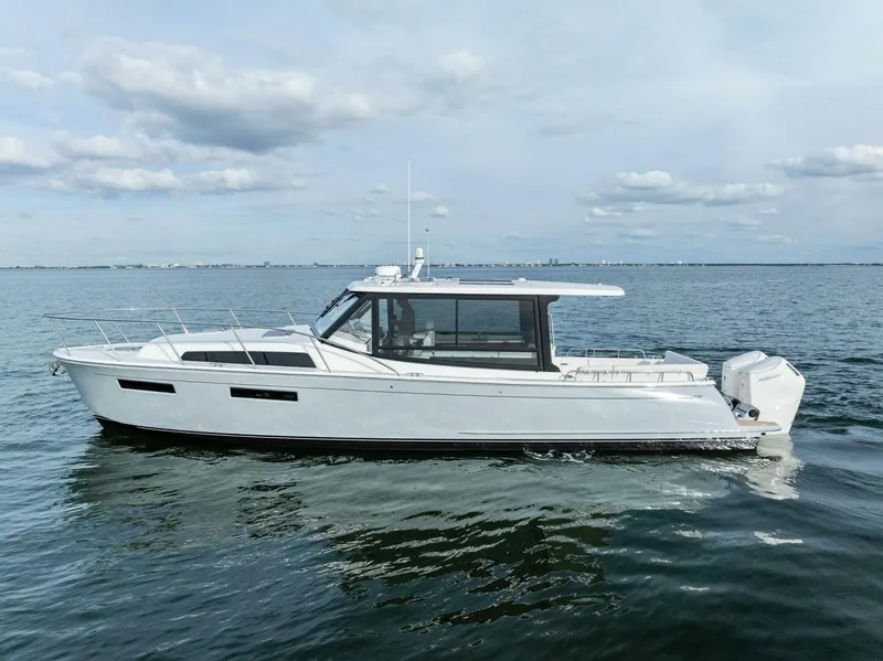 Slide: The Image of 2025 MJM 42 - 5866146