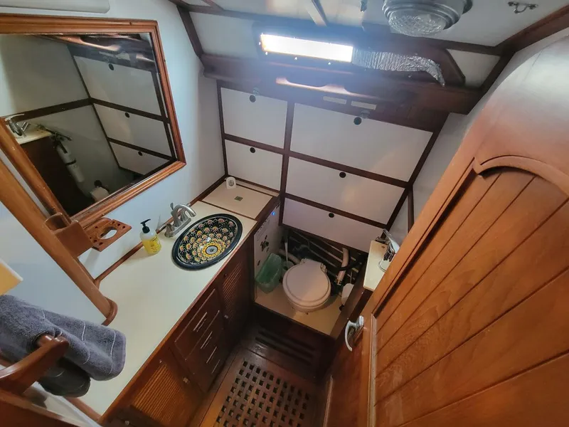 Slide: The Image of Tayana Vancouver 1981 - 5757898