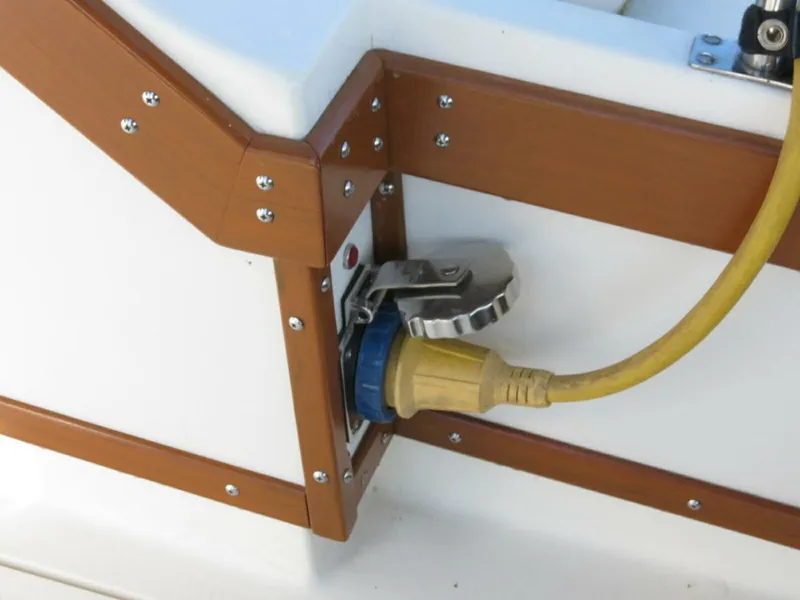 Slide: The Image of Bertram 28 Flybridge Cruiser 1978 - 5867114