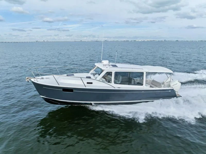 Slide: The Image of 2025 MJM 35 - 5865586