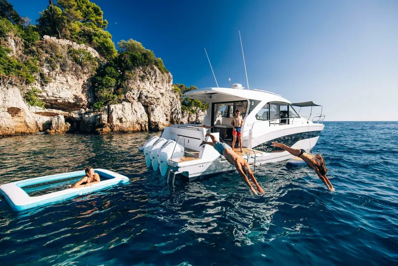 Slide: The Image of Beneteau Antares 12 Coupe 2026 - 5758253