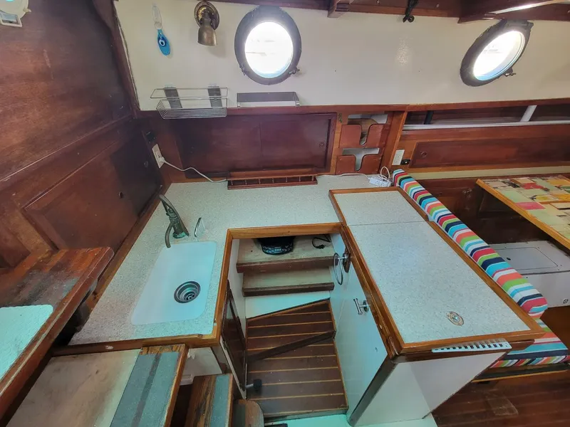 Slide: The Image of Westsail 32 1975 - 5758342