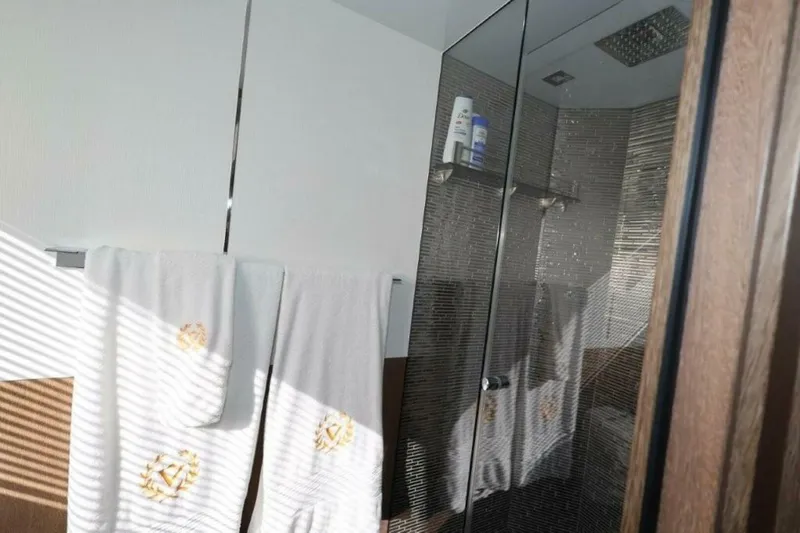 Slide: The Image of Galeon 650 Sky 2019 - 5758490