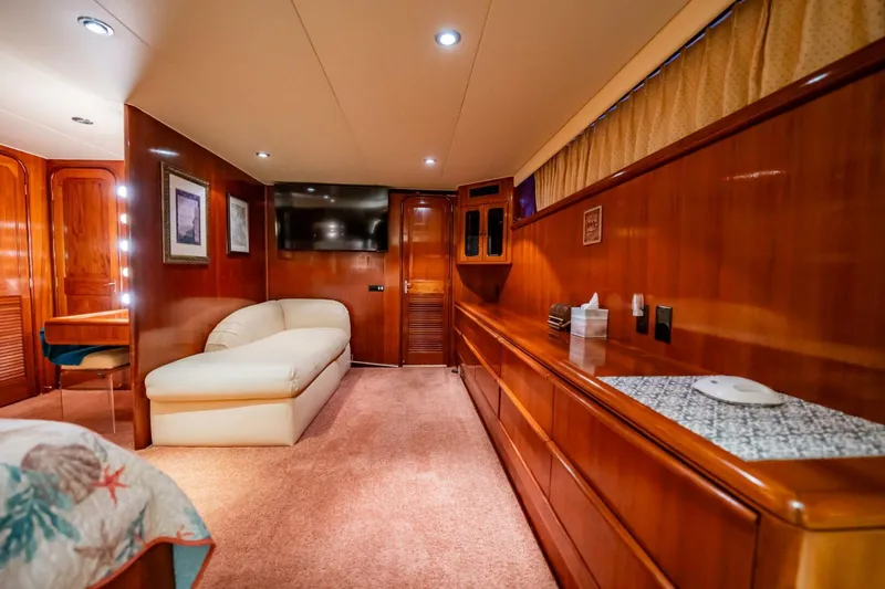 Slide: The Image of Viking 63 Motor Yacht 1989 - 5758405