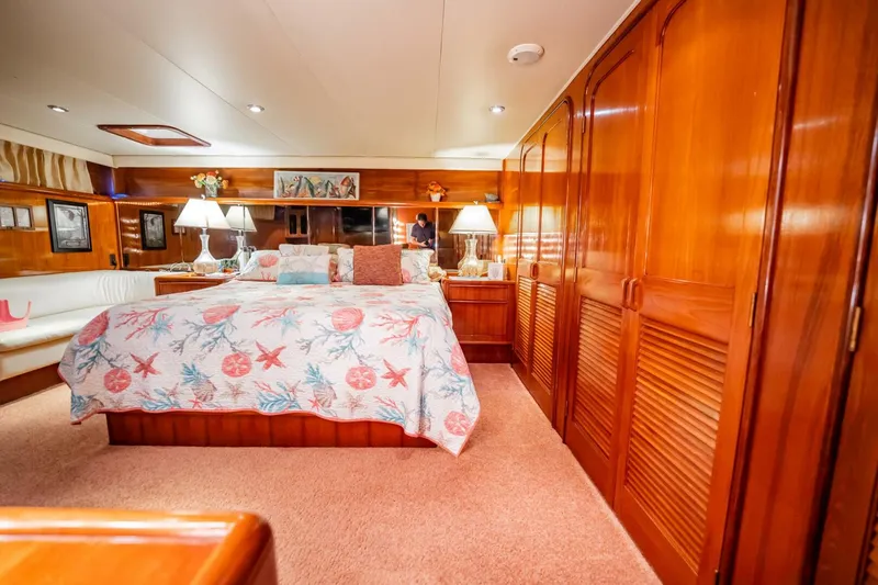Slide: The Image of Viking 63 Motor Yacht 1989 - 5758406