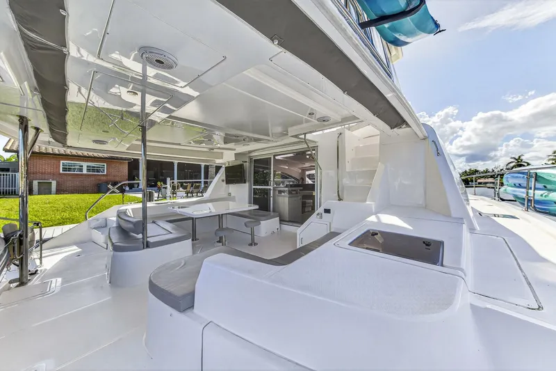 Slide: The Image of Leopard 51 2018 - 5758746