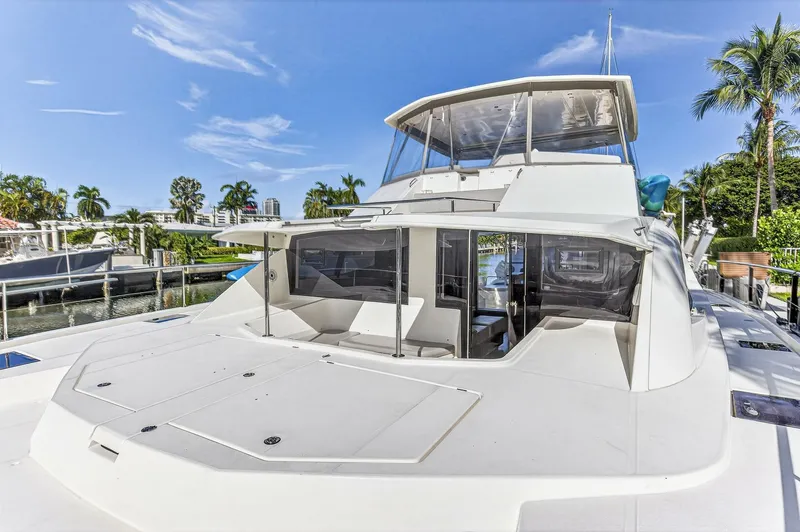 Slide: The Image of Leopard 51 2018 - 5758765