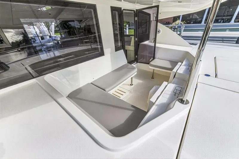 Slide: The Image of Leopard 51 2018 - 5758775