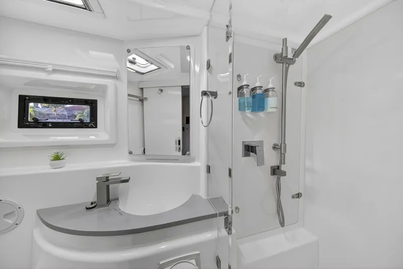 Slide: The Image of Leopard 51 2018 - 5758821