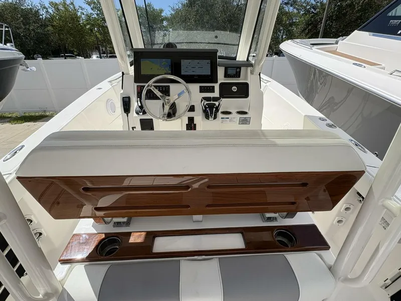 Slide: The Image of 2023 Pursuit S 288 - 5759035