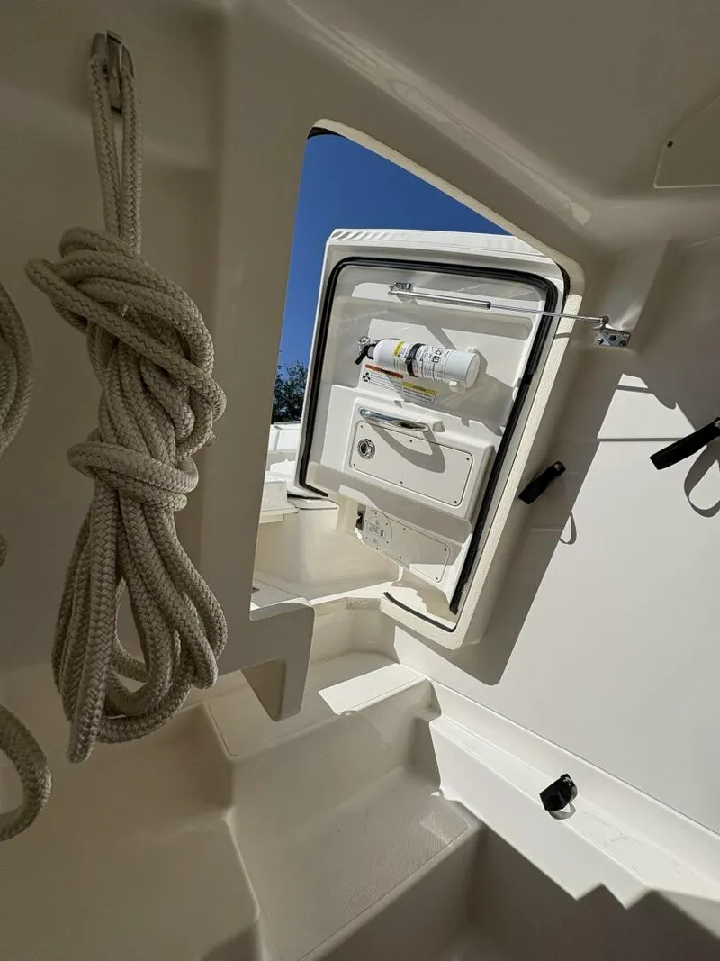 Slide: The Image of 2023 Pursuit S 288 - 5759006