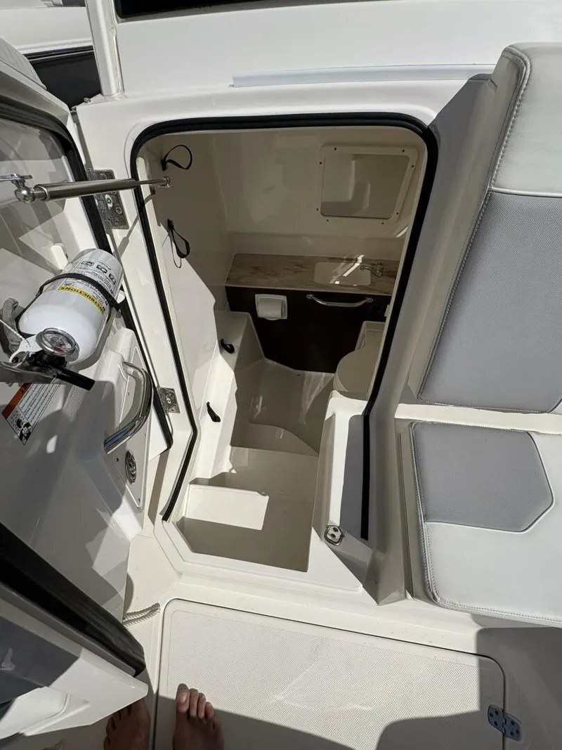 Slide: The Image of 2023 Pursuit S 288 - 5759009