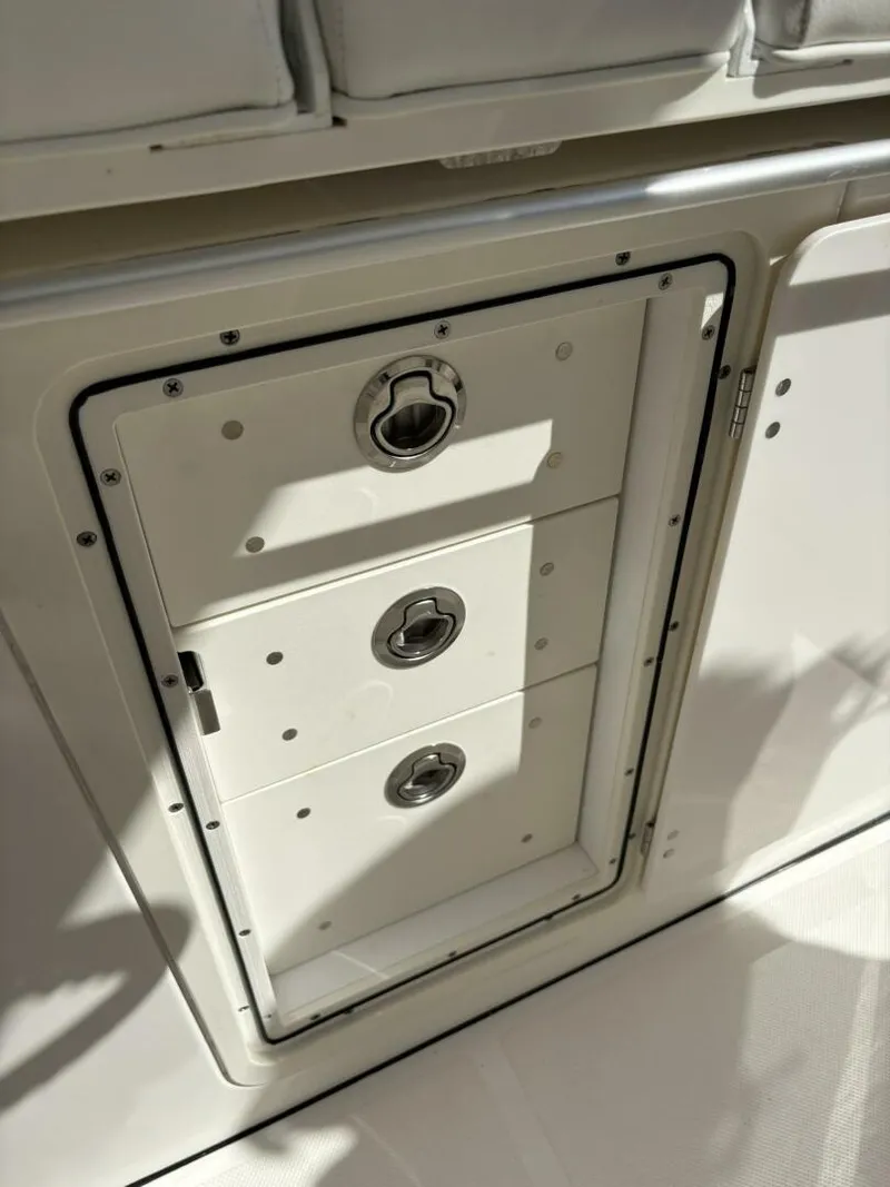 Slide: The Image of 2023 Pursuit S 288 - 5759015