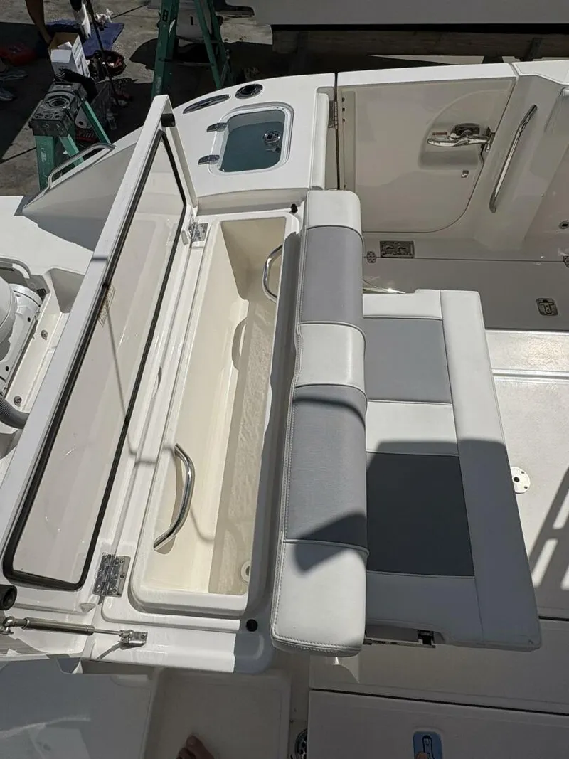 Slide: The Image of 2023 Pursuit S 288 - 5759022