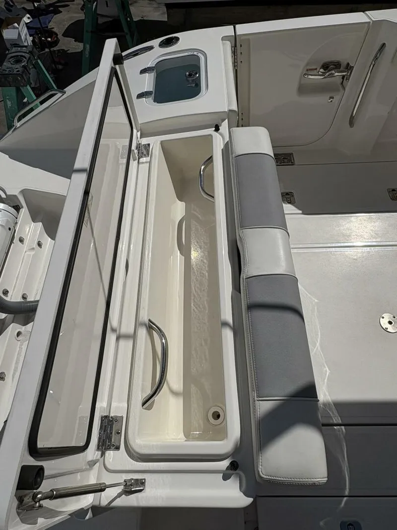 Slide: The Image of 2023 Pursuit S 288 - 5759021