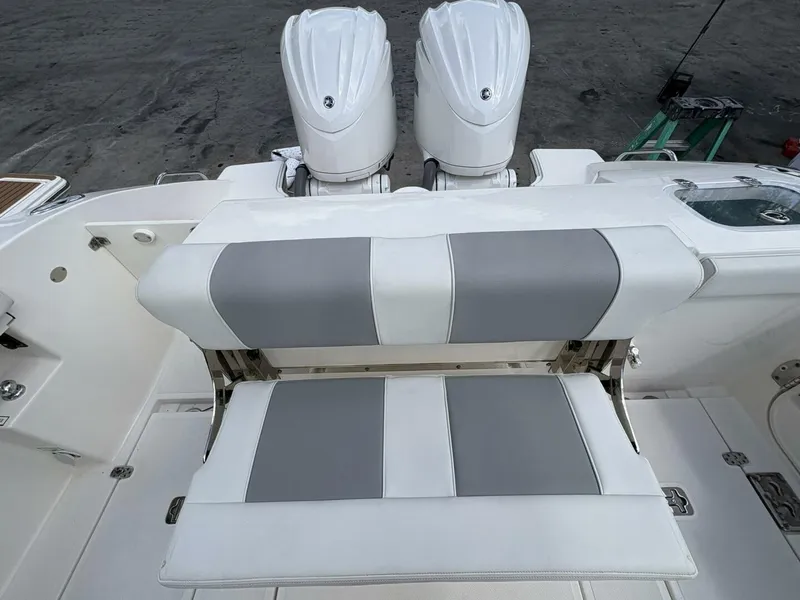 Slide: The Image of 2023 Pursuit S 288 - 5759040