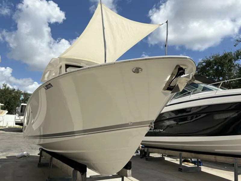 Slide: The Image of 2023 Pursuit S 288 - 5759028