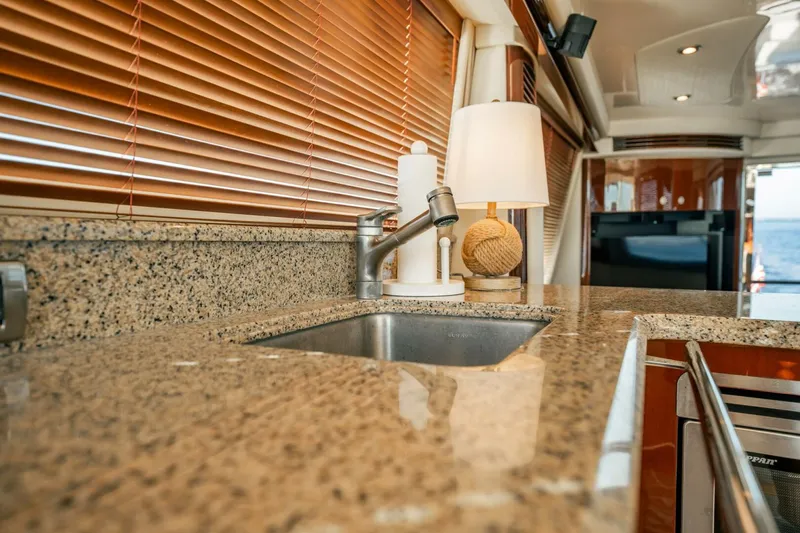 Slide: The Image of Sea Ray 580 Sedan Bridge 2007 - 5759142