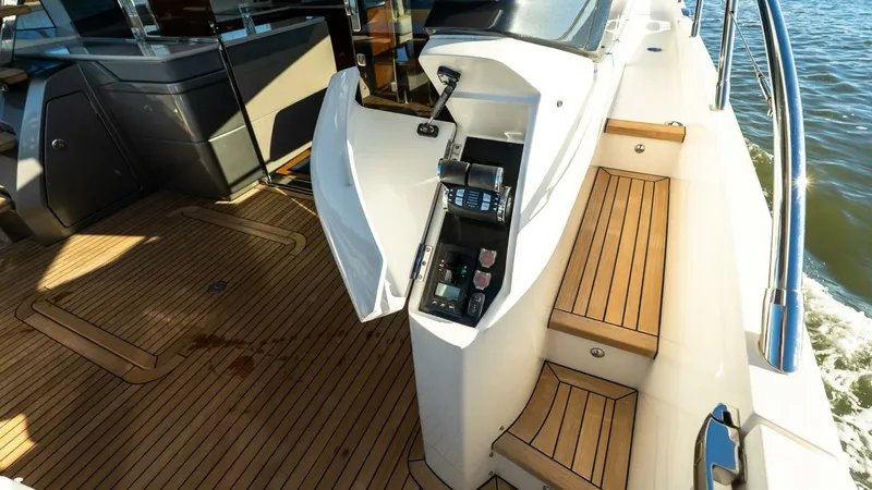 Slide: The Image of Princess S60 Sportbridge 2019 - 5759412