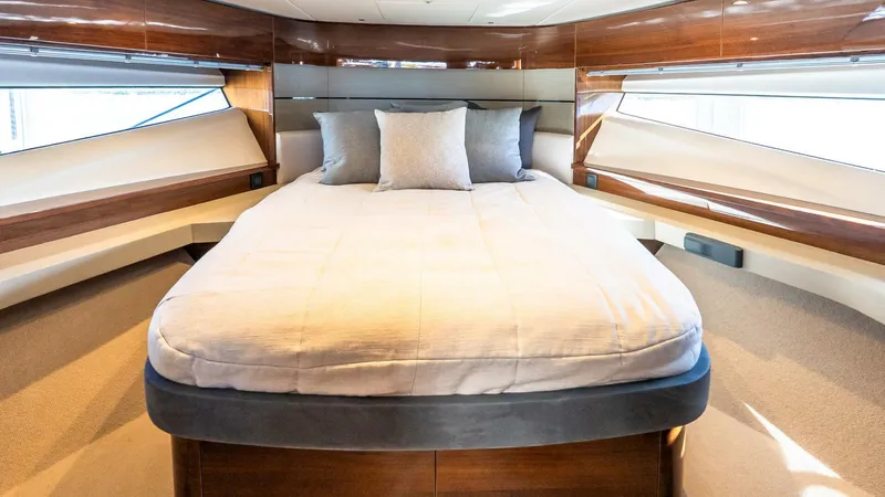 Slide: The Image of Princess S60 Sportbridge 2019 - 5759431