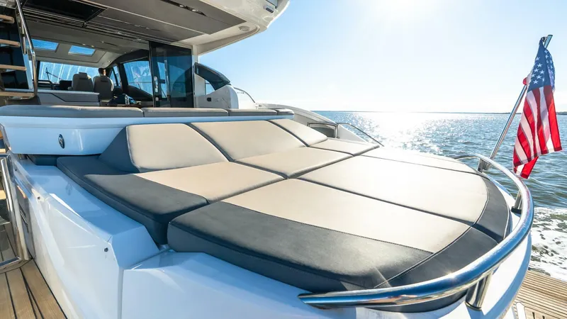 Slide: The Image of Princess Marine S60 Sportbridge 2019 - 5759407