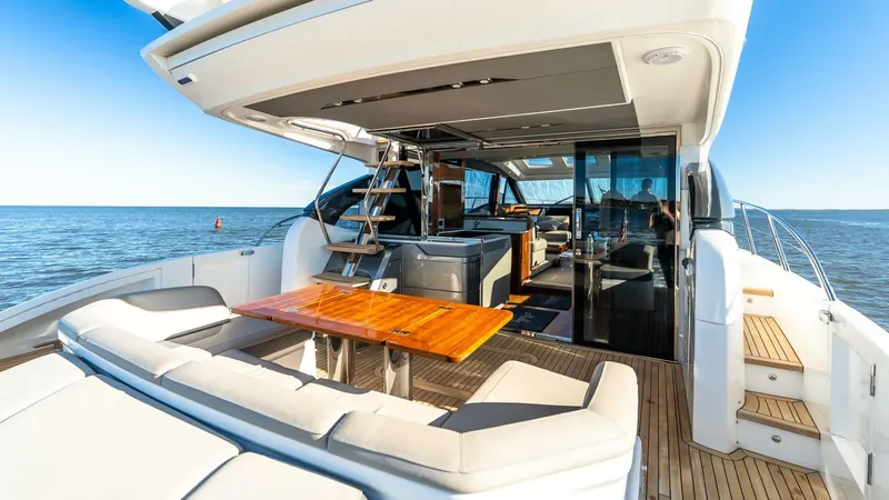 Slide: The Image of Princess Marine S60 Sportbridge 2019 - 5759405