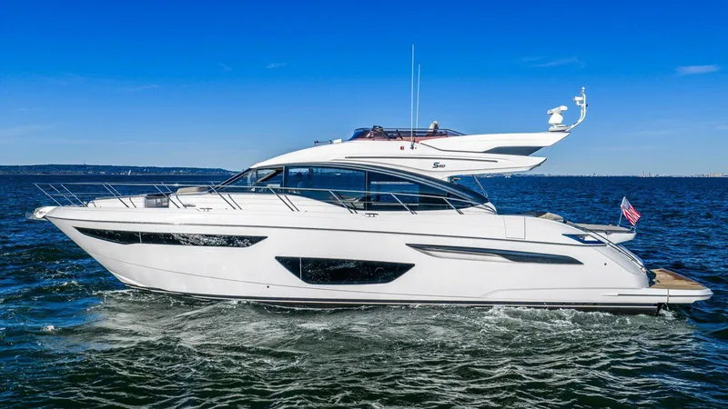 Slide: The Image of Princess Marine S60 Sportbridge 2019 - 5759376