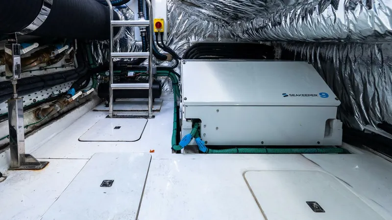 Slide: The Image of Princess Marine S60 Sportbridge 2019 - 5759413