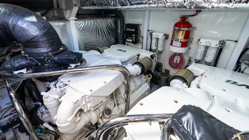 Slide: The Image of Princess Marine S60 Sportbridge 2019 - 5759419