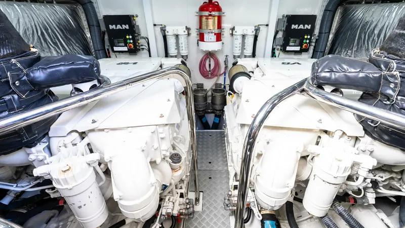 Slide: The Image of Princess Marine S60 Sportbridge 2019 - 5759420