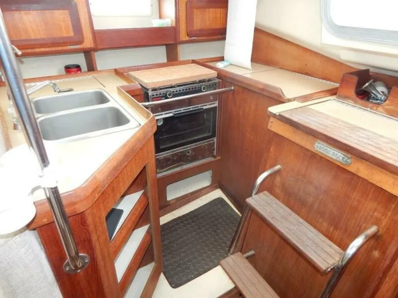 Slide: The Image of Hunter 33.5 1992 - 5760051