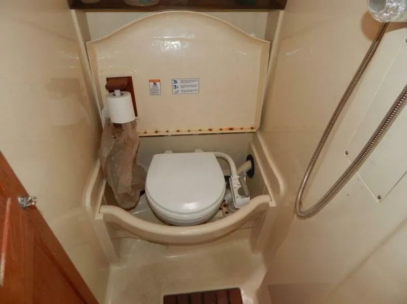 Slide: The Image of Hunter 33.5 1992 - 5760043