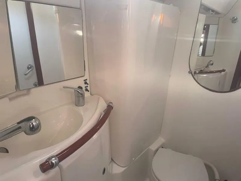 Slide: The Image of Beneteau 423 2006 - 5760447