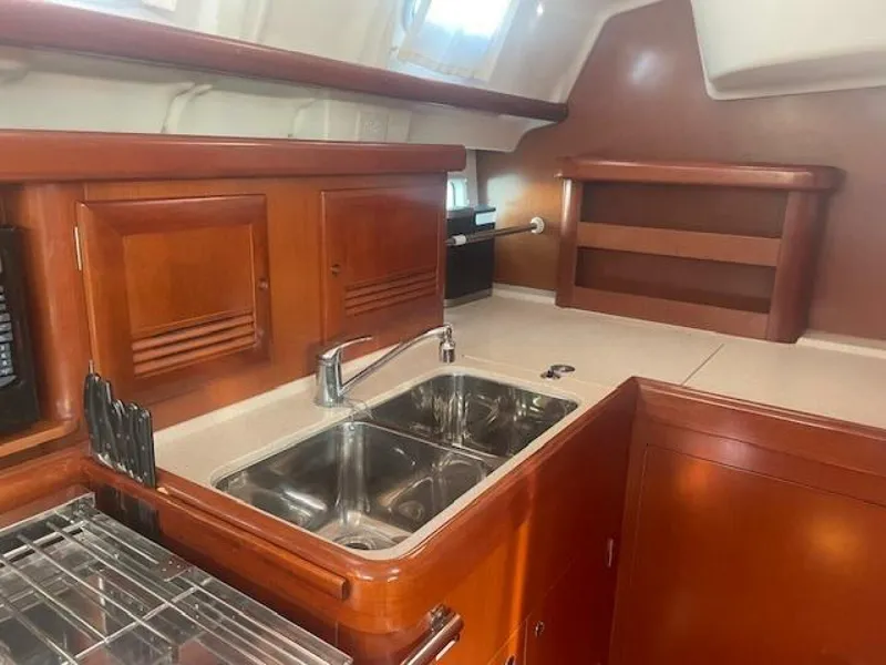 Slide: The Image of Beneteau 423 2006 - 5760462